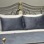 15 - Center 3* Tirana