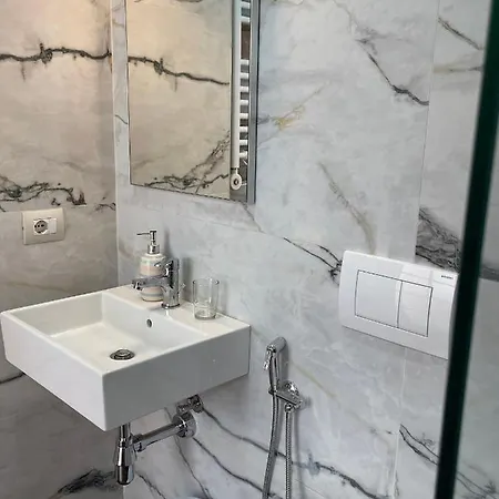 Hotell 15 - Center 4*