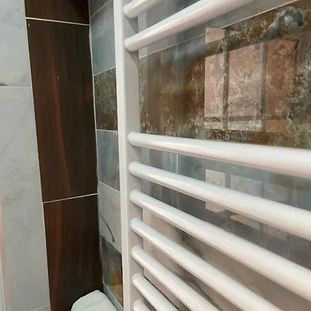 15 - Center 3* Tirana