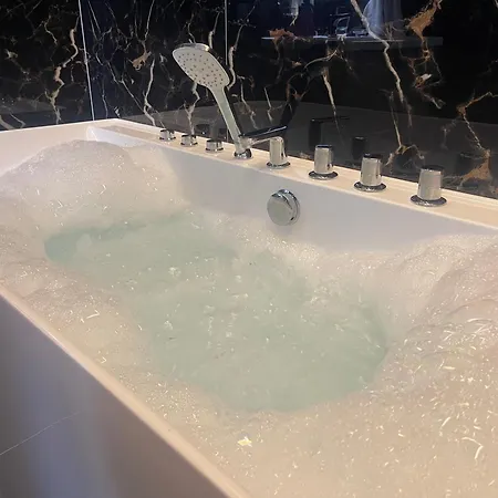 15 - Center Hotell 4*