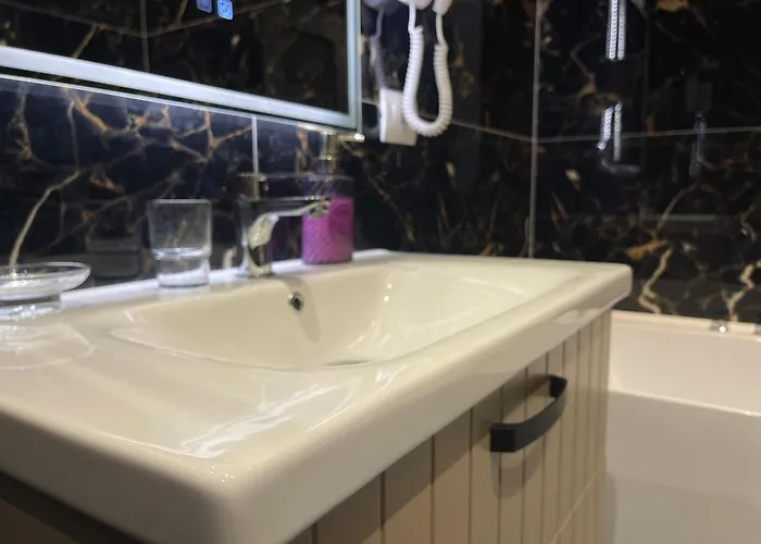 15 - Center 4* Tirana