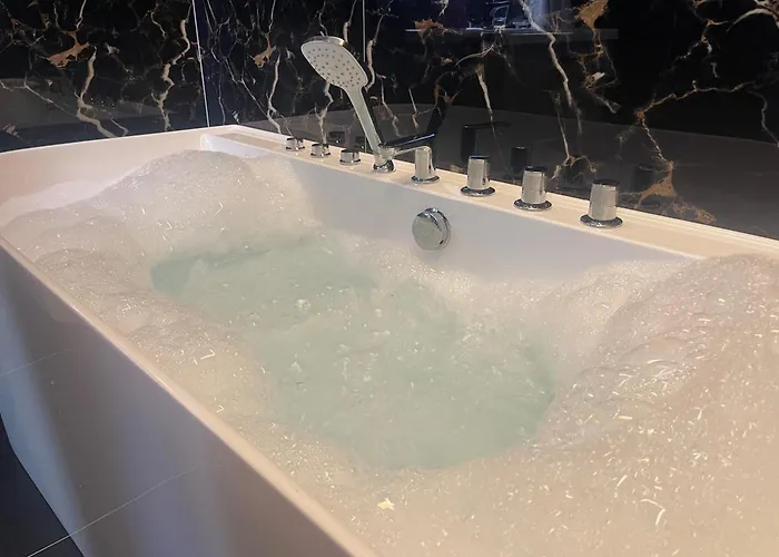 15 - Center Hotel 4*