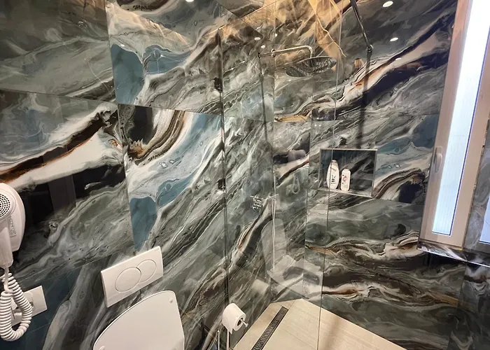 15 - Center 4* Tirana