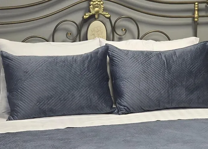 15 - Center 3* Tiran