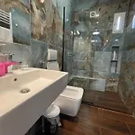 Hotel 15 - Center 3*
