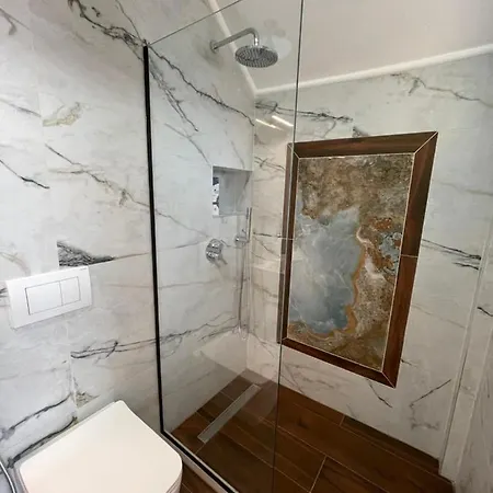 15 - Center Ξενοδοχείο 4*