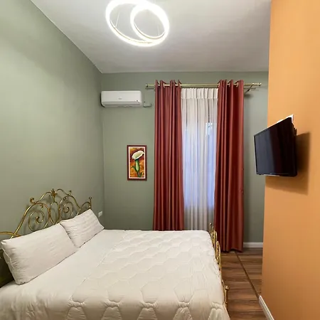Ξενοδοχείο 15 - Center 4*