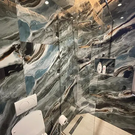 15 - Center 4* Tirana