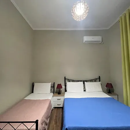 15 - Center Ξενοδοχείο