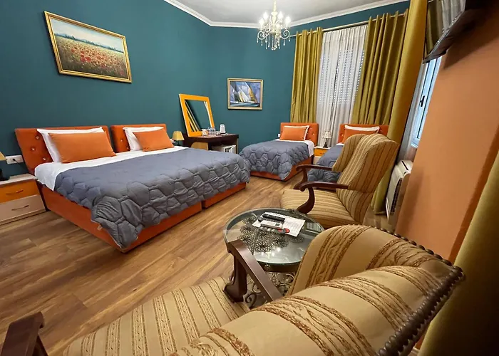 15 - Center Ξενοδοχείο