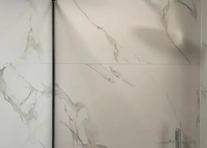 15 - Center Ξενοδοχείο